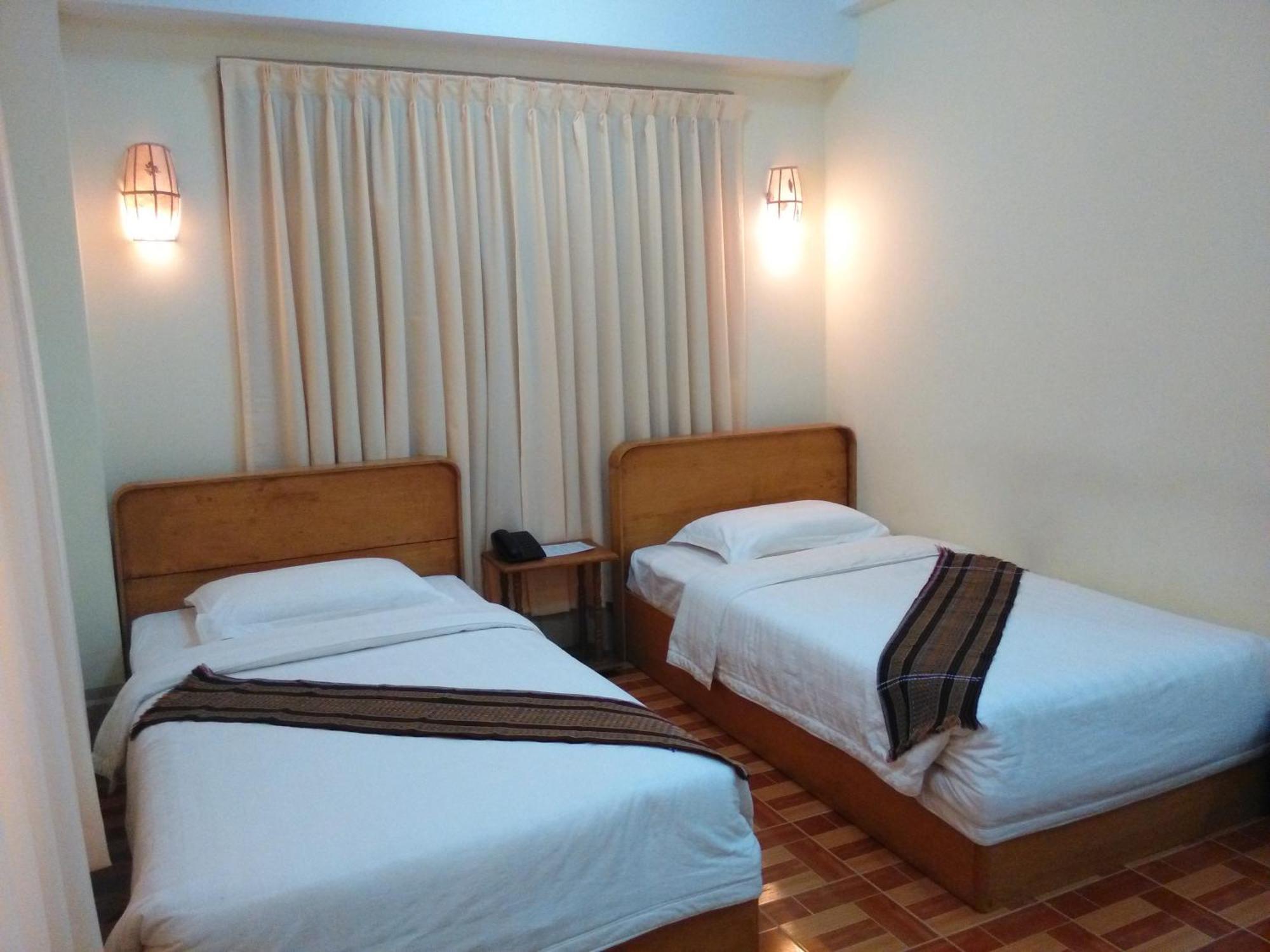Inle Star Hotel Nyaung Shwe Room photo